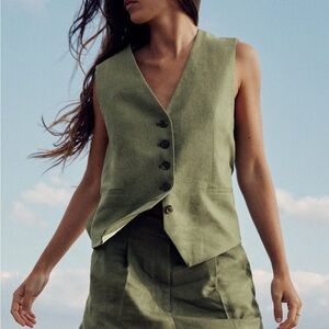 Zara linen blend vest, khaki green, beautiful buttons, size S - only worn once!